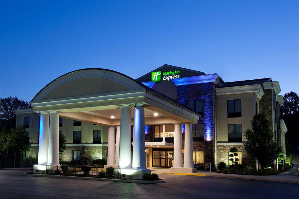 Holiday Inn Express & Suites - Sharon-Hermitage By Ihg West Middlesex Екстер'єр фото