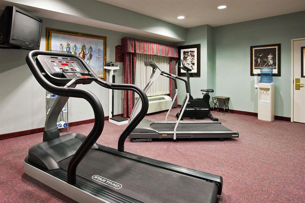 Holiday Inn Express & Suites - Sharon-Hermitage By Ihg West Middlesex Зручності фото