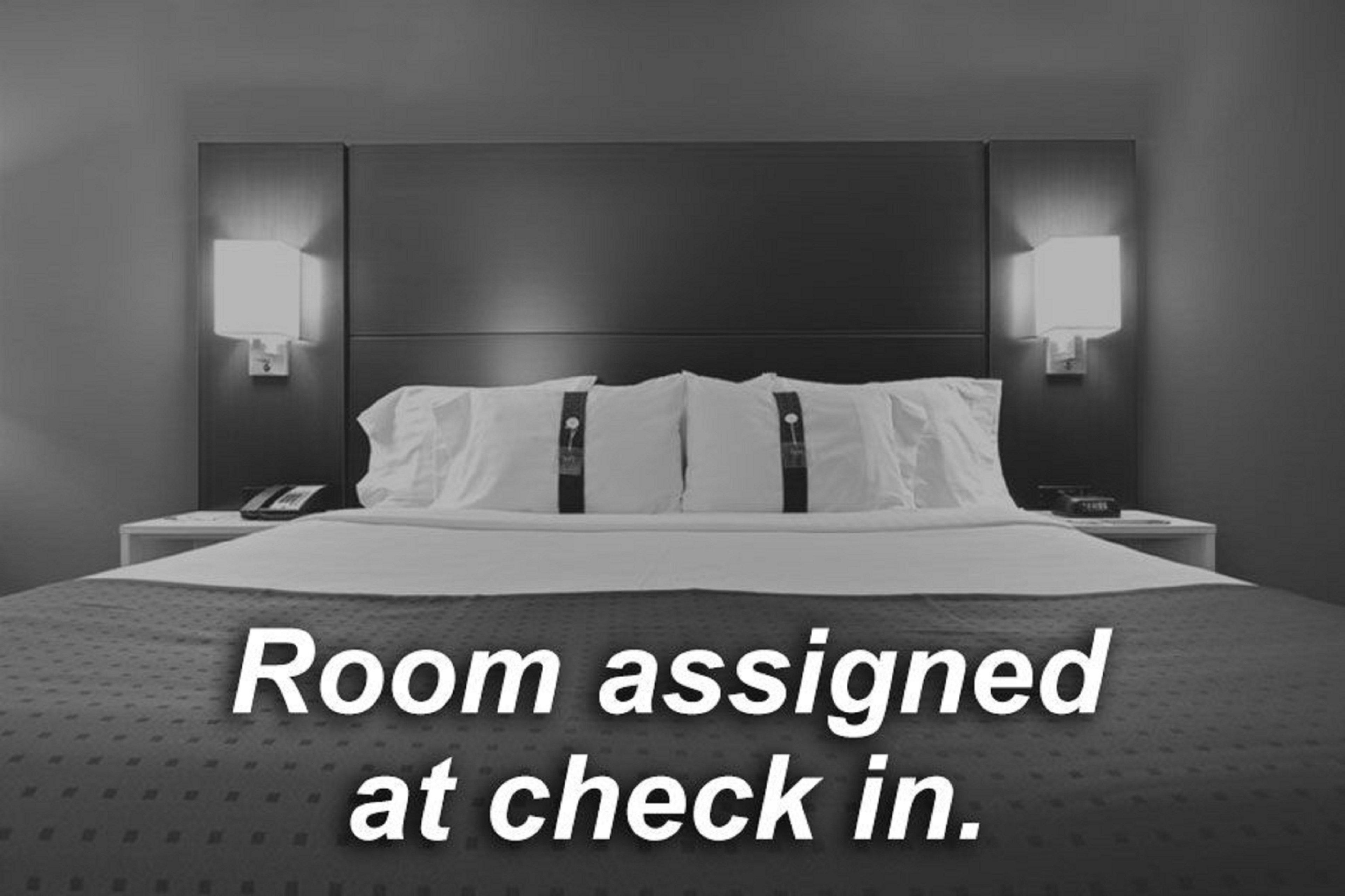 Holiday Inn Express & Suites - Sharon-Hermitage By Ihg West Middlesex Екстер'єр фото