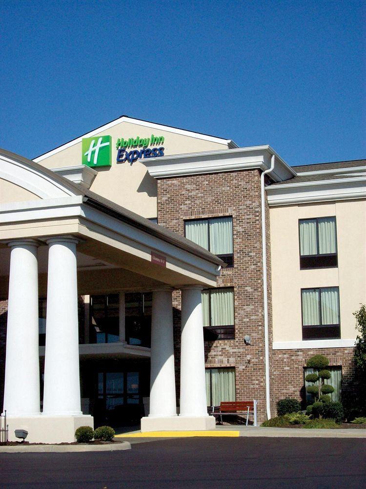 Holiday Inn Express & Suites - Sharon-Hermitage By Ihg West Middlesex Екстер'єр фото